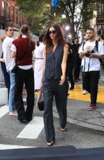 EMILY RATAJKOWSKI Arrives at Tory Burch Fashion Show in New York 09/12/2021
