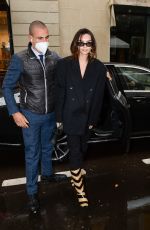 EMILY RATAJKOWSKI Arrives at Versace/Fendi Private Party in Milan 09/26/2021
