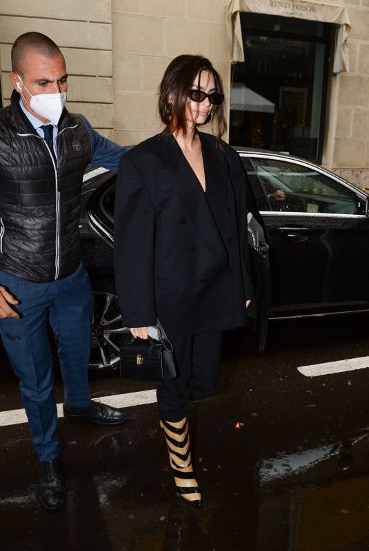 EMILY RATAJKOWSKI Arrives at Versace/Fendi Private Party in Milan 09/26/2021