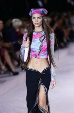 EMILY RATAJKOWSKI at Versace Runway Show at Milan Fashion Week 09/24/2021
