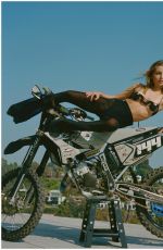 EMMA CHAMBERLAIN at a Photoshoot, September 2021)