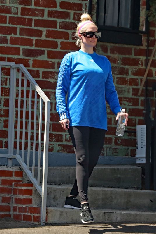 ERIKA JAYNE Leaves a Gym in Los Angeles 09/10/2021