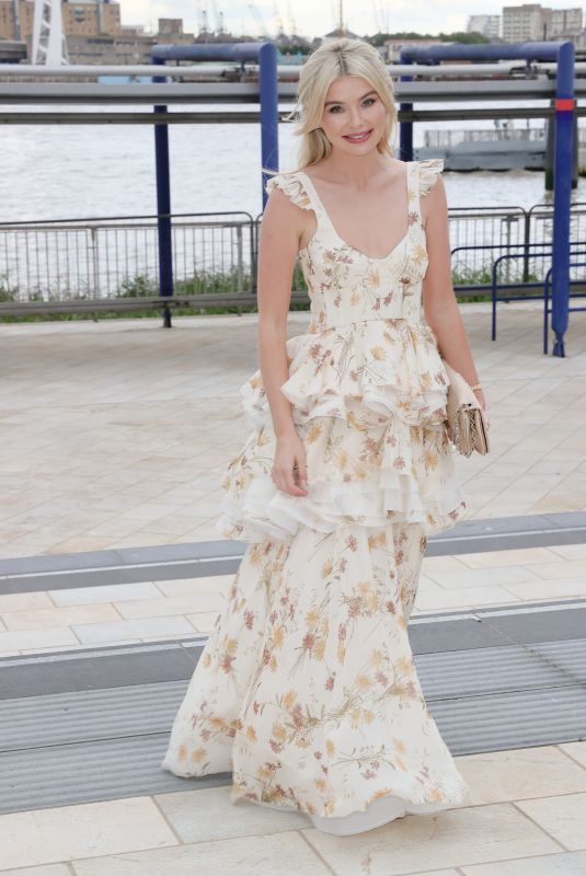 GEORGIA TOFFOLO Arrives at 2021 National Television Awards in London 09/09/2021