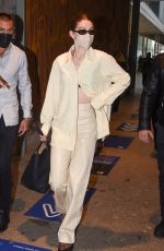 GIGI HADID Out at 2021 Milan Fashion Week 09/22/2021