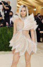HAILEE STEINFELD at 2021 Met Gala in New York 09/13/2021