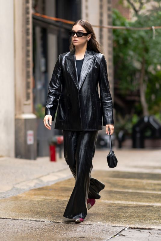 HAILEE STEINFELD Out and About in New York 09/09/2021
