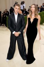 HAILEY and Justin BIEBER at 2021 Met Gala in New York 09/13/2021
