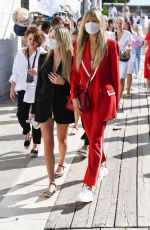 HEIDI and LENI KLUM Out in Venice 08/27/2021