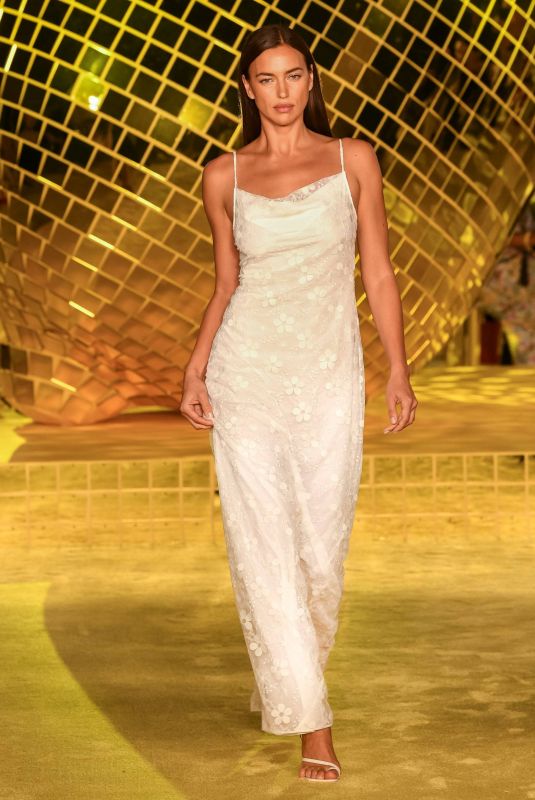 IRINA SHAYK at Staud Spring 2022 Ready to Wear Collection Runway Show in New York 09/12/2021