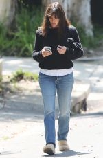 JENNIFER GARNER Out and About in Los Angeles 09/02/2021