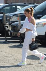 JENNIFER LOPEZ Heading to a Dance Studio in Los Angeles 09/16/2021