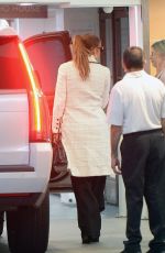 JENNIFER LOPEZ Out and About in Los Angeles 09/16/2021