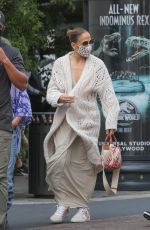 JENNIFER LOPEZ Out and About in Los Angeles 09/23/2021