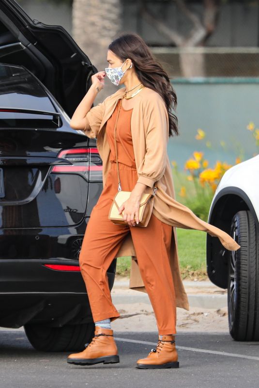 JESSICA ALBA Out and About in Santa Monica 08/29/2021