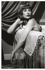 JESSICA CHASTAIN in L