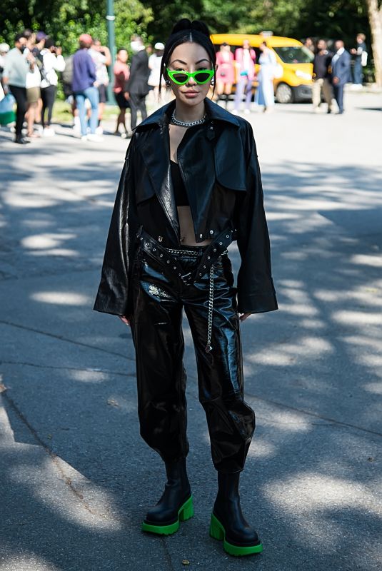 JESSICA WANG Arrives at Michael Kors SS 22 Fashion Shoe at NYFW in New York 09/10/2021