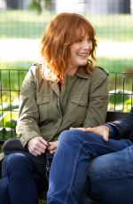 JULIANNE MOOR on the Set of Sharper at Washington Square Park in New York 09/29/2021
