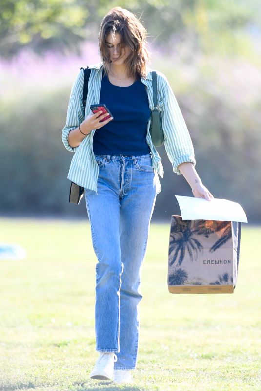 KAIA GERBER Heading to Erewhon Market in Los Angeles 09/19/2021