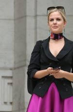 KAIE SUTTON on the Set of Luckiest Girl Alive in New York 08/31/2021