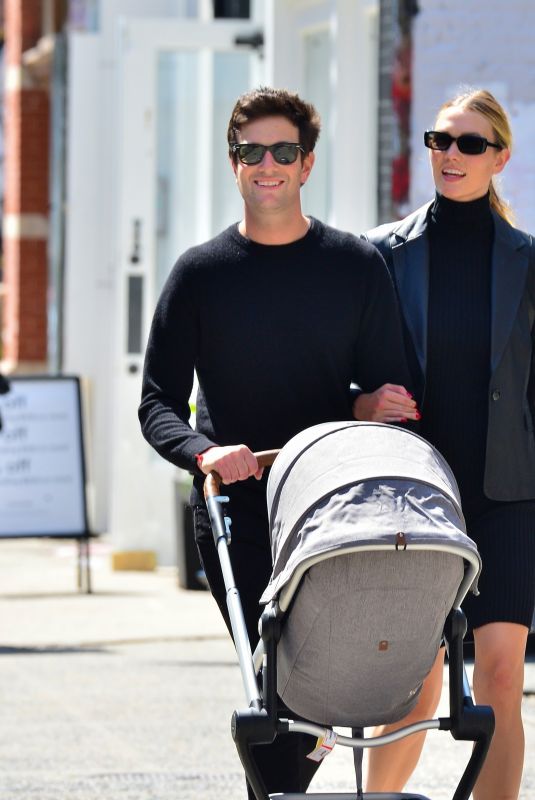 KARLIE KLOSS and Joshua Kushner Out with Their Baby in New York 09/27/2021