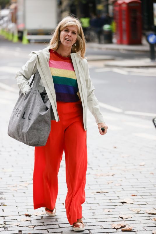 KATE GARRAWAY Arrives at Smooth Radio in London 09/27/2021