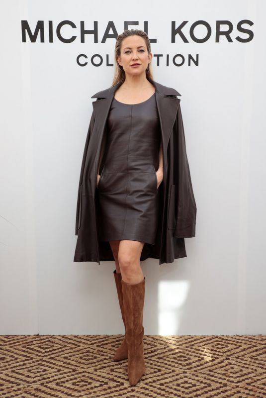 KATE HUDSON at Michael Kors Show at New York Fashion Week 09/10/2021