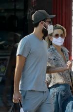 KATE HUDSON Out for Drink while Shopping in Pacific Palisades 09/25/2021
