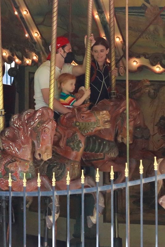 KATE MARA and Jamie Bell Riding Carousel in Los Feliz 09/20/2021