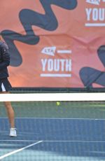 KATE MIDLETON and EMMA RADUCANU Playing Tennis in London 09/24/2021