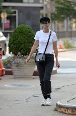 KATIE HOLMES Leaves a Nail Salon in New York 09/11/2021