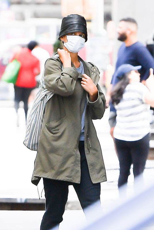 KATIE HOLMES Out in New York 09/16/2021