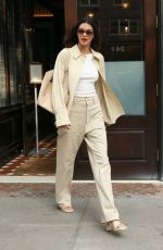 KENDALL JENNER Leaves Tonight Show Starring Jimmy Fallon in New York 09/14/2021