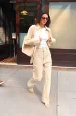 KENDALL JENNER Leaves Tonight Show Starring Jimmy Fallon in New York 09/14/2021