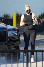 KHLOE KARDASHIAN Out and About in Los Angeles 09/20/2021