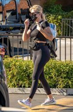 KHLOE KARDASHIAN Out and About in Woodland Hills 09/13/2021