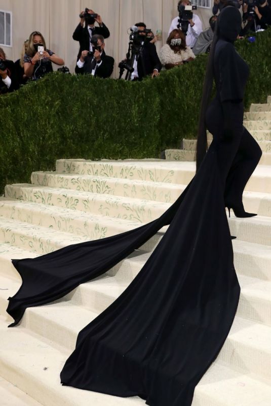 KIM KARDASHIAN at 2021 Met Gala in New York 09/13/2021