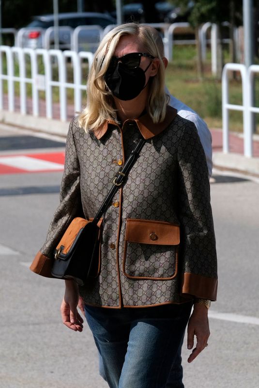 KIRSTEN DUNST Out in Venice 08/31/2021