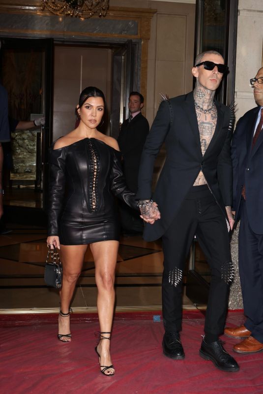 KOURTNEY KARDASHIAN and Travis Barker Leavez Ritz Carlton Hotel in New York 09/12/2021