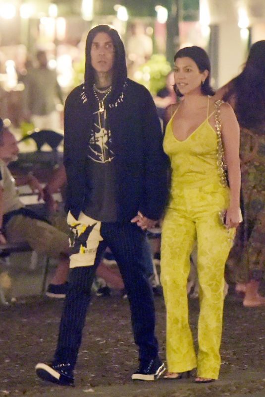 KOURTNEY KARDASHIAN and Travis Barker Out for Dinner in Portofino 08/29/2021