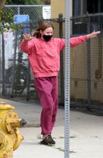 KRISTEN BELL Drops Her Kids off at School in Los Angeles 09/01/2021