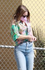 KRISTEN BELL Out Shopping in Los Angeles 09/14/2021