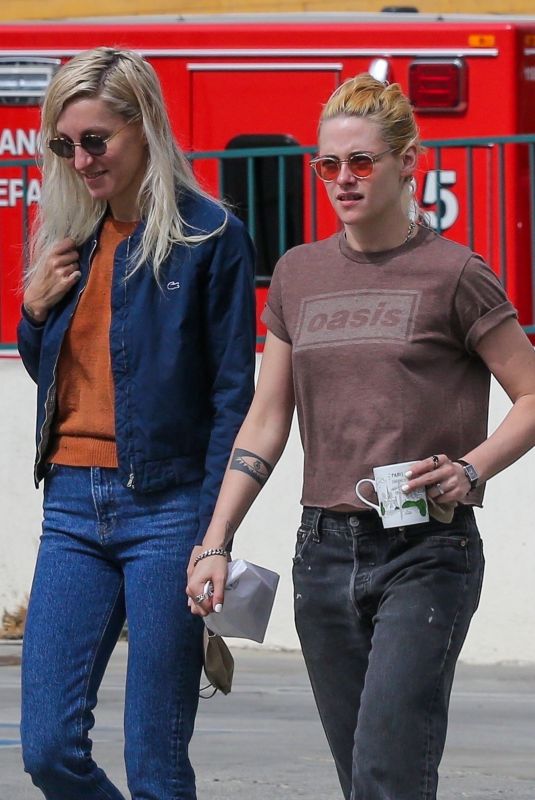 KRISTEN STEWART and DYLAN MEYER Out in Los Angeles 09/18/2021