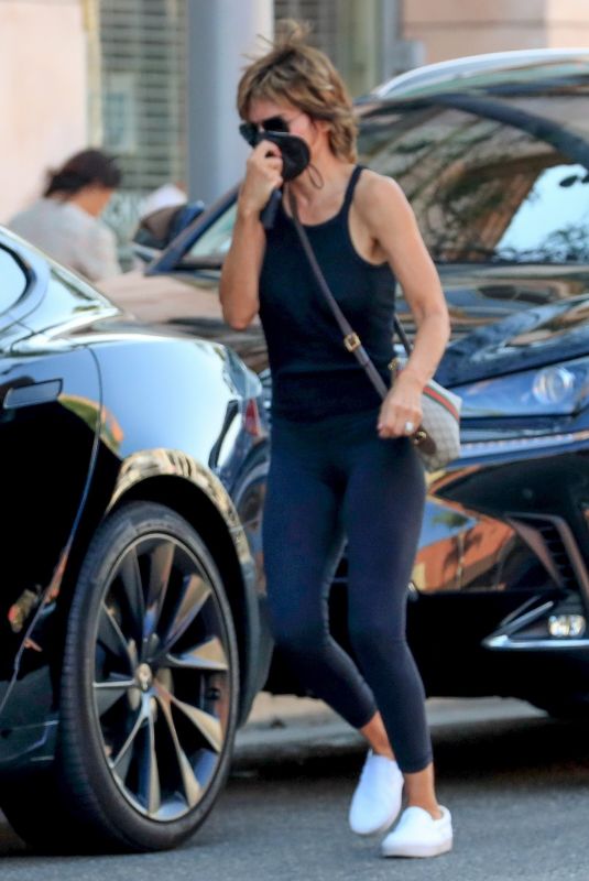 LISA RINNA Out Shopping at Alo Store in Beverly Hills 09/07/2021