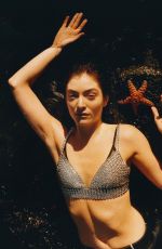 LORDE for Vogue Magazine, October 2021) 