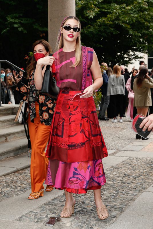 MADELYN CLINE at Salvatore Ferragamo Fashion Show in Milan 09/25/2021