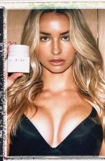 MADI EDWARDS - Instagram Photos 09/25/2021