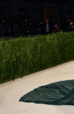 MADISON BEER at 2021 Met Gala in New York 09/13/2021