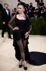 MAISIE WILLIAMS at 2021 Met Gala in New York 09/13/2021