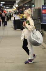 MAISIE WILLIAMS at LAX Airport in Los Angeles 09/17/2021