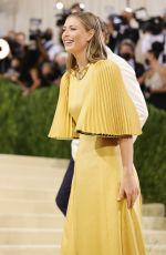 MARIA SHARAPOVA at 2021 Met Gala in New York 09/13/2021